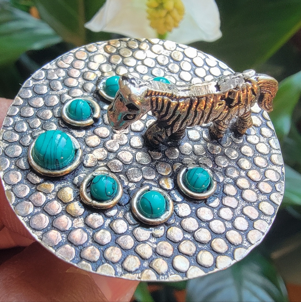 Vintage 925 Sterling Silver and Turquoise Zebra Ring. Size 7.5 - Picture 2 of 6
